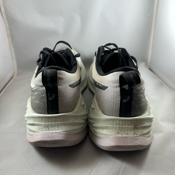 ASICS Superblast Running Shoes - Men's size 12 - Picture 4 of 13